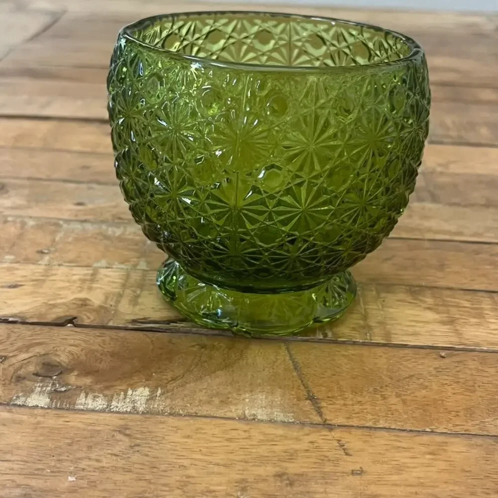 Vintage Green Scallop Edge Bowl 4